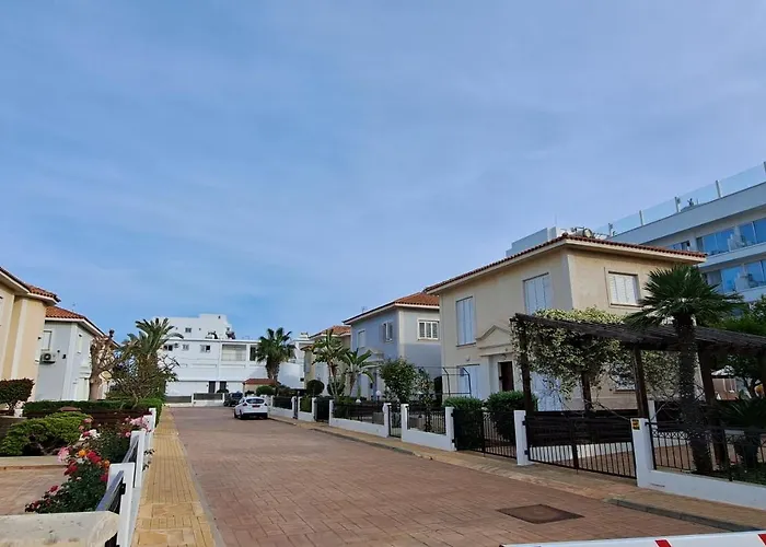 Marina By Fig Tree Bay Villa *