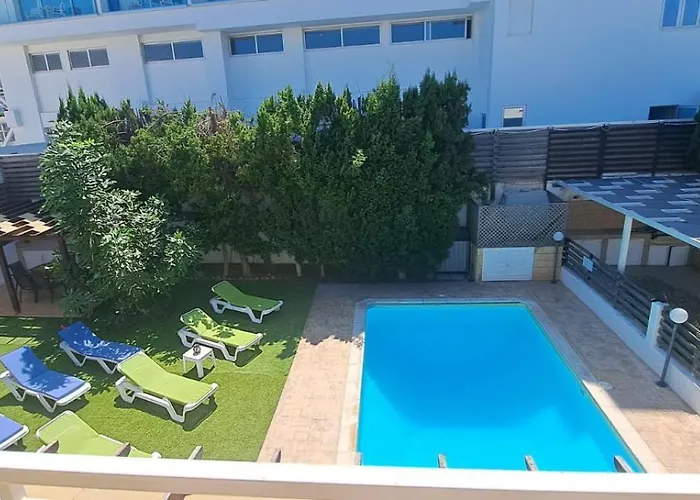 Marina By Fig Tree Bay *