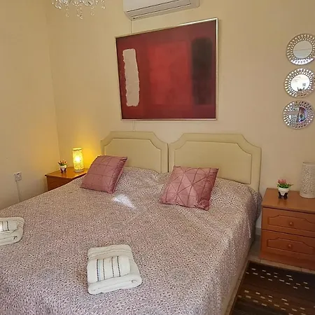 Marina By Fig Tree Bay 프로타라스